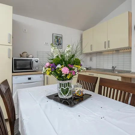 Apartment Pe-ma Zadar